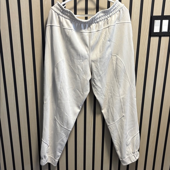 lululemon athletica Cream Joggers - Picture 5 of 5